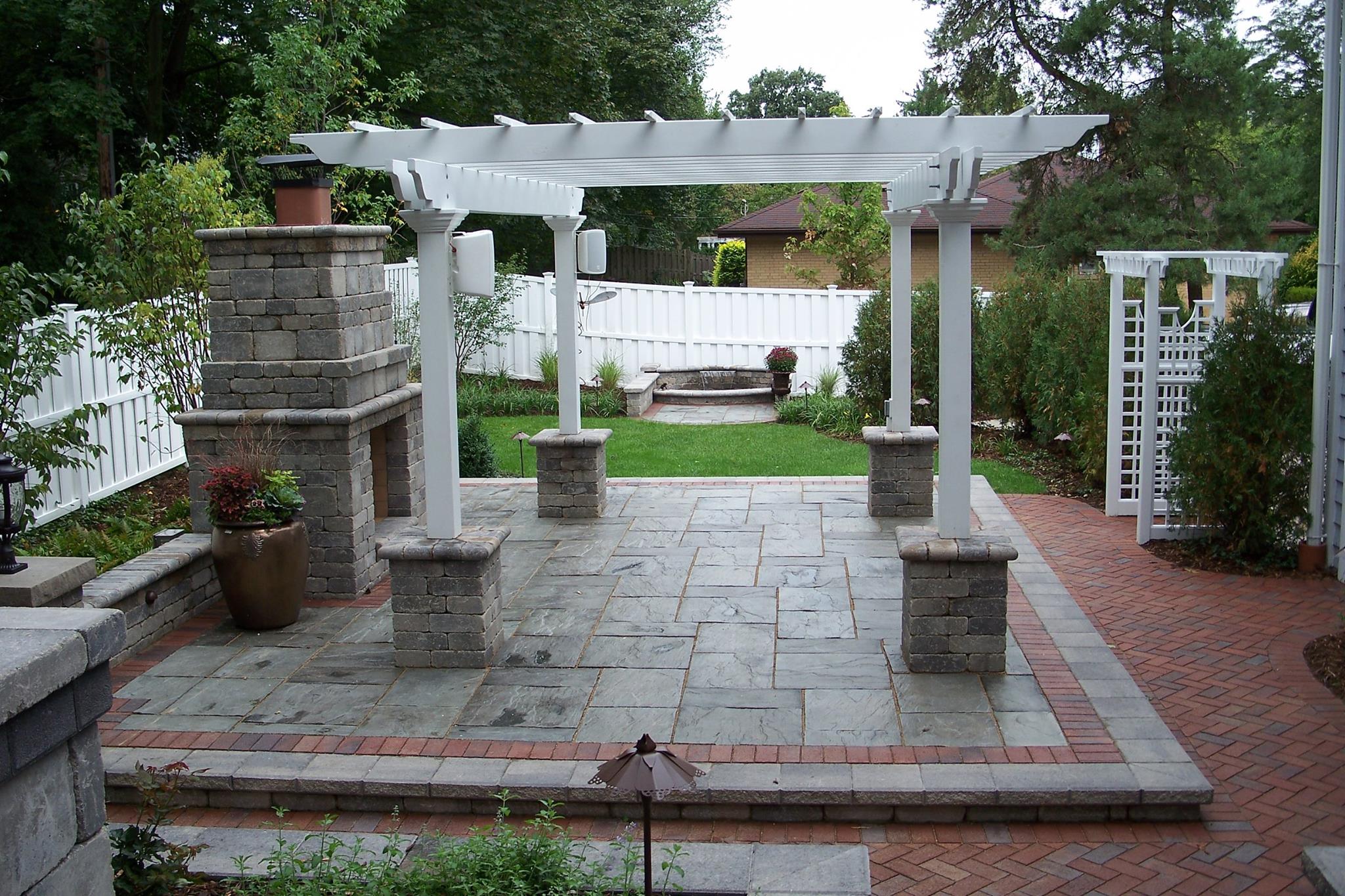Wobrock's Design & Landscape | Retaining Walls That Add Strength and Style to Your Outdoor Space Wobrock's Design & Landscape | Retaining Walls That Add Strength and Style to Your Outdoor Space